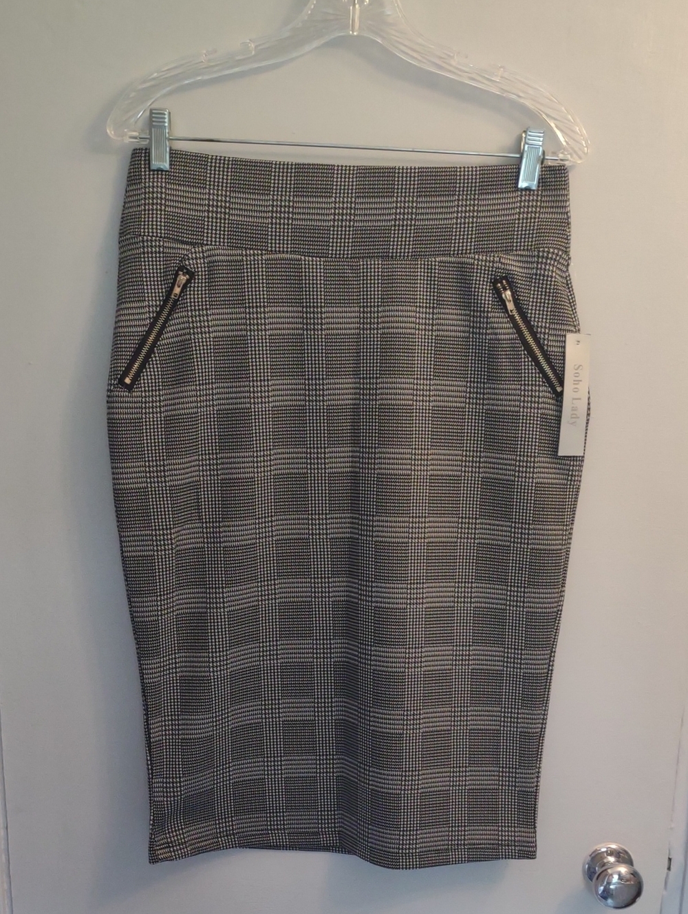 Houndstooth Plaid Pencil Skirt with Zip Pockets - Black/White